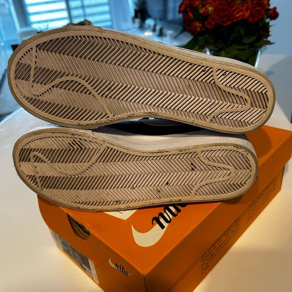 Women's Nike Blazer shoes - Picture 3 of 4